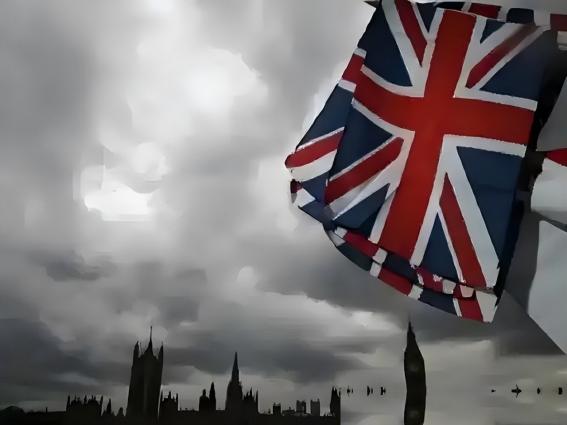 英国首相一句话，曾经直接扔向了全世界。他说，中国，是世界三大强国之一。这话不