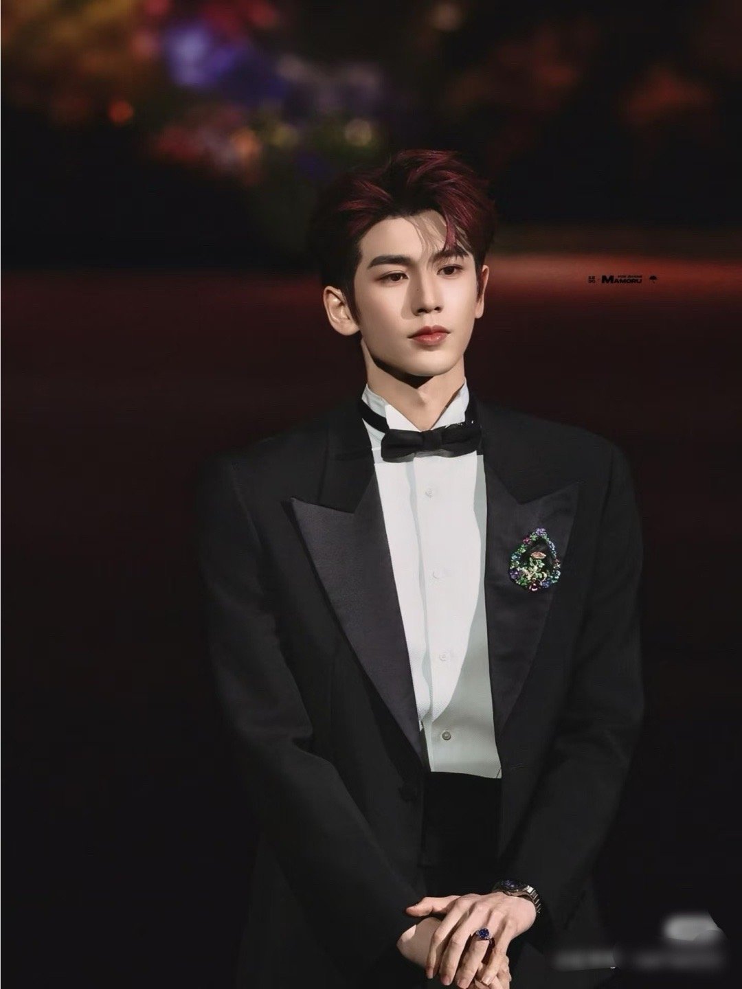 终于知道张凌赫像谁了