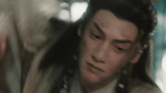 收养AI后他挖走了我的心追《水龙吟》时，心都跟着唐俪辞的遭遇揪起来了。他为救方周