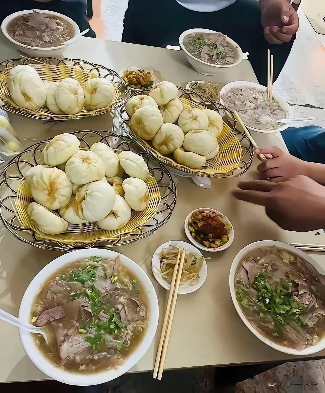 北方大汉的早餐，你能吃几顿？