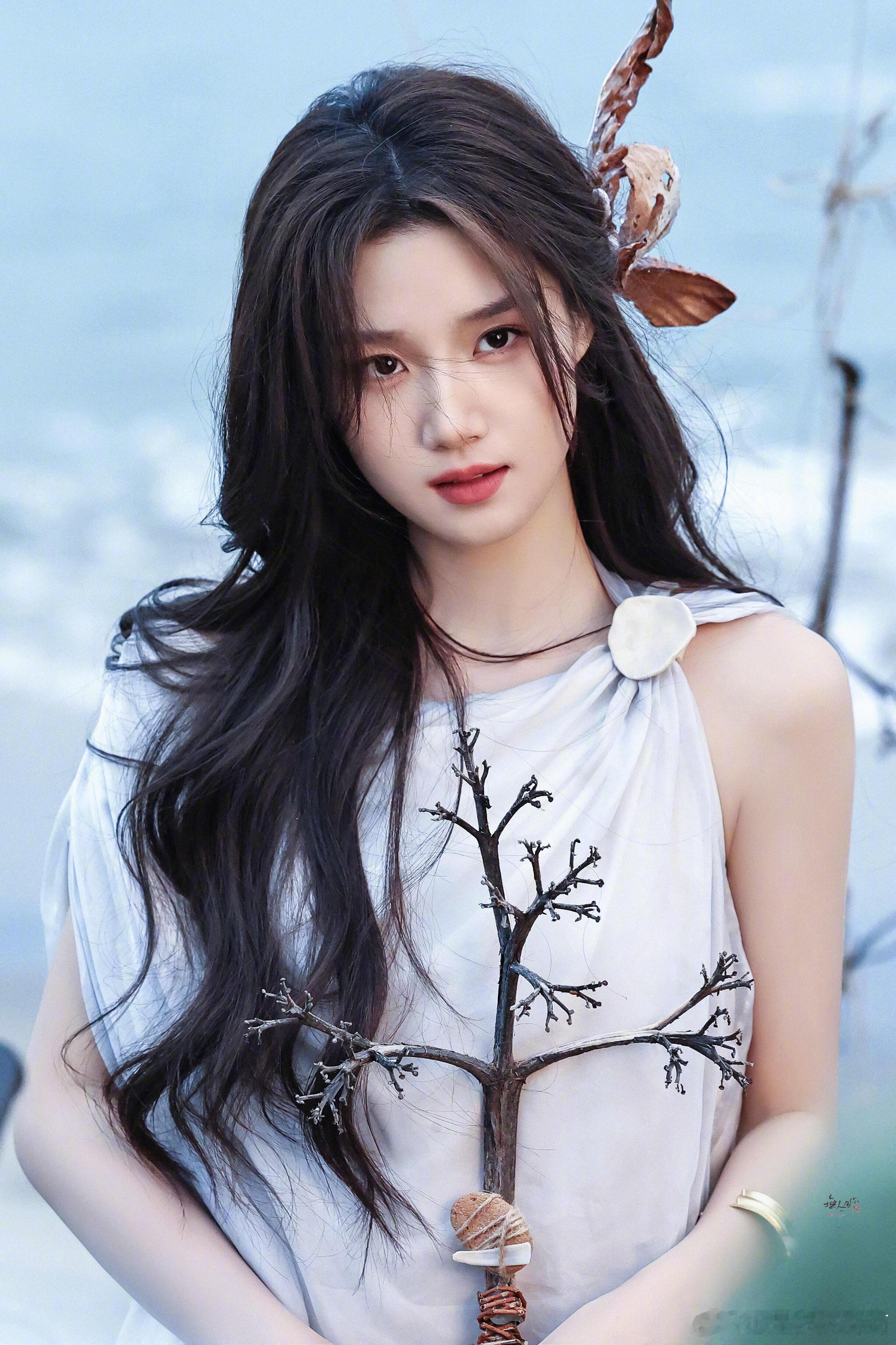 卢昱晓也太美了吧，简直就是女神级别