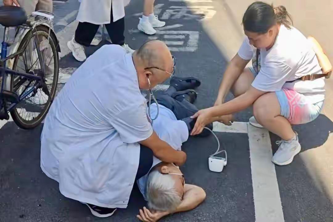 别等大病才后悔！身体这5个“小信号”是器官在求救，看懂的人都在偷偷长寿！