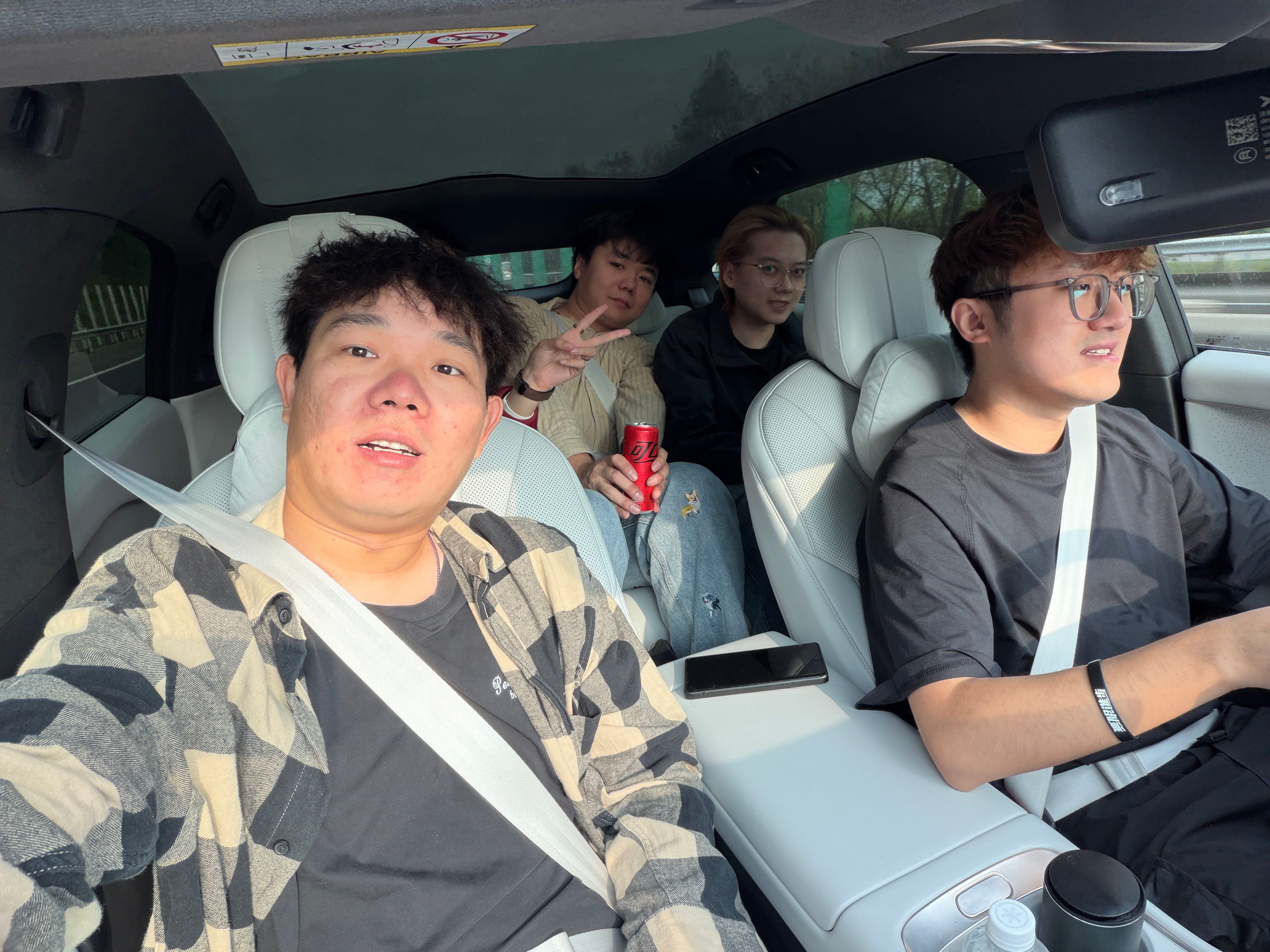 起个大早团伙要去看车模了2026北京车展