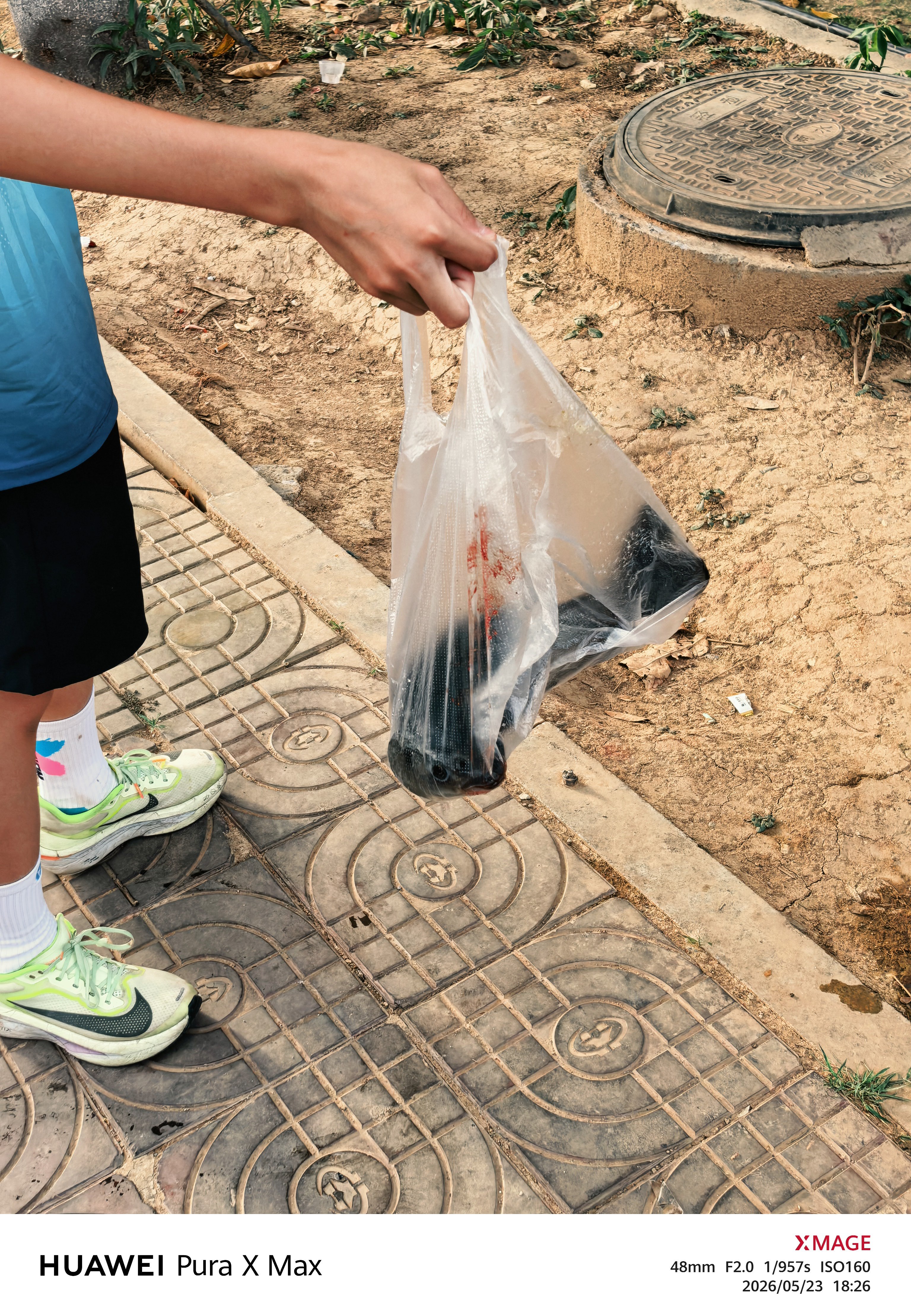 偶遇打路亚的小孩哥，平均都是一斤多一条。据说已经搞了10条了全是青鱼。我记得我1
