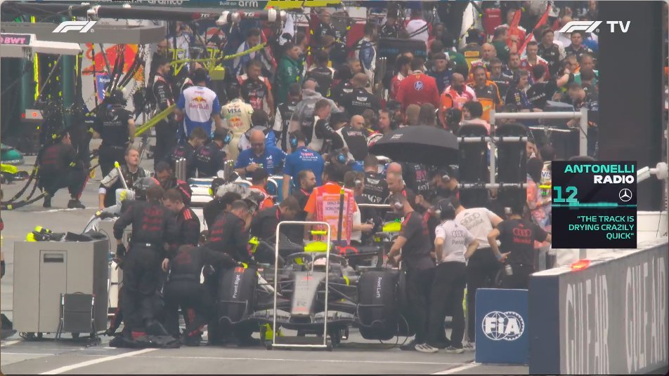 #F1#如果把22台F1赛车换成22台无人驾驶的A2RL赛车，估计是半斤八两，都不太会在雨天驾驶，都