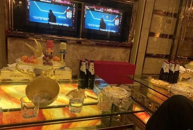 KTV彻底变天！没人唱歌、没人熬夜，客人半小时就走，真实原因太扎心最近路过