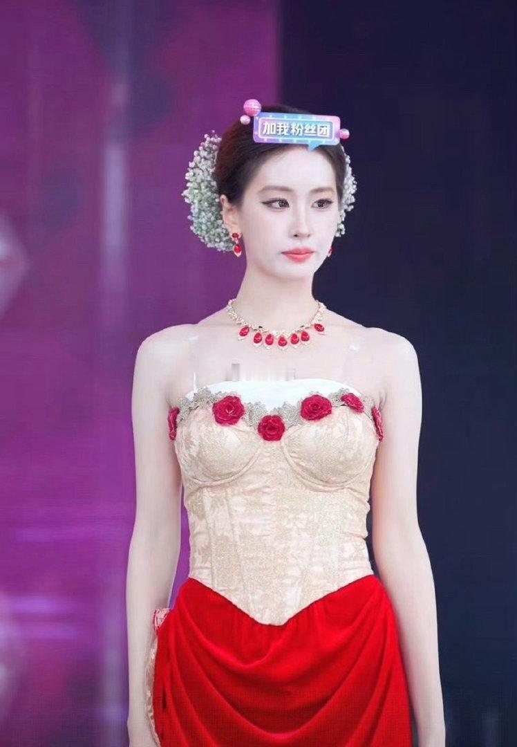 这个仿妆刘亦菲的团播，直接把满天星造型半永久了……