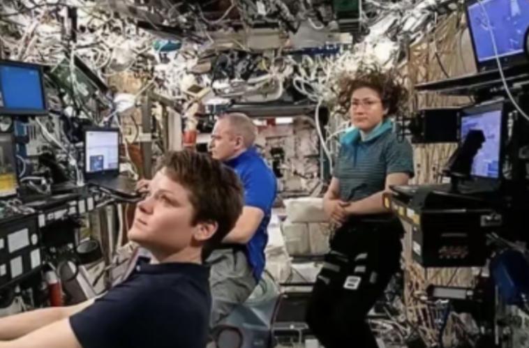 为什么大家都不提中国空间站了？因为没脸提，跟国际空间站差距太大！中国空间站可不是