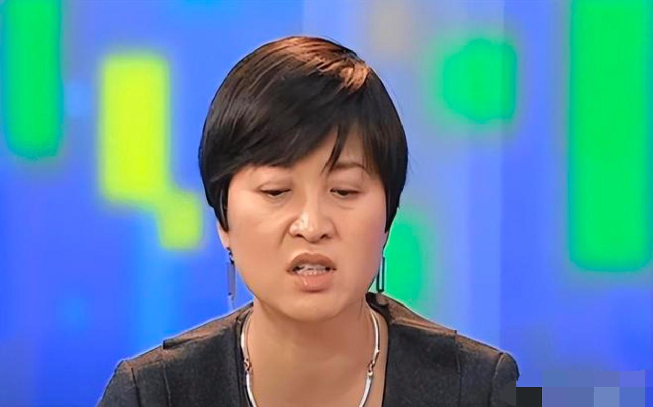 真的搞不懂，曾经的新华社记者袁莉竟然沦为反华抹黑先锋！拿着国家培养的资源，公