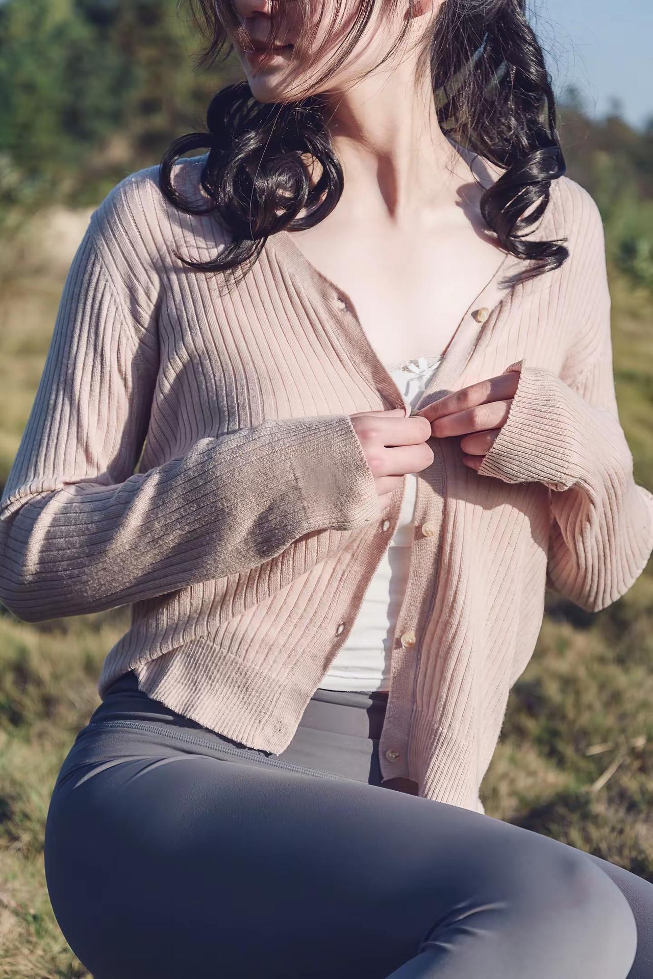 继续粉嫩瑜伽裤瑜伽服运动女孩瑜伽搭配