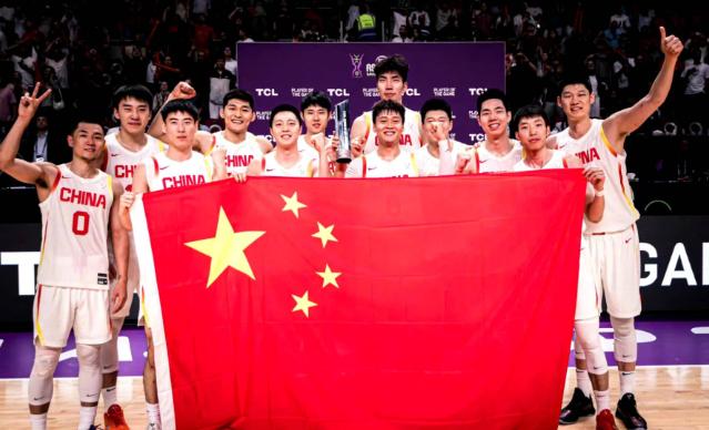 世预赛生死战赛程出炉！中国男篮12人名单大胆预测，郭士强不装摊牌了北京时间1