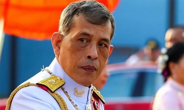 泰国F-16把炸弹扔进了波贝赌城，很多人以为这是前线杀红了眼导致的误炸...错了