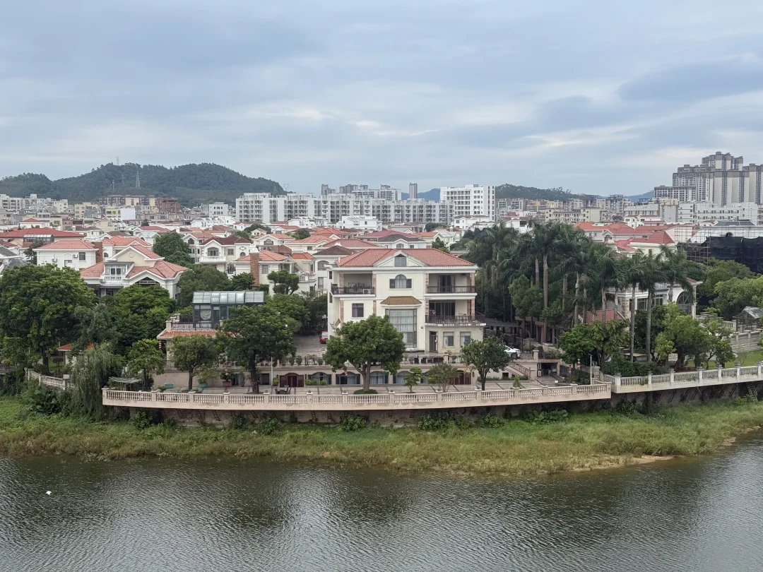 广东还是富豪多，这别墅占地面积