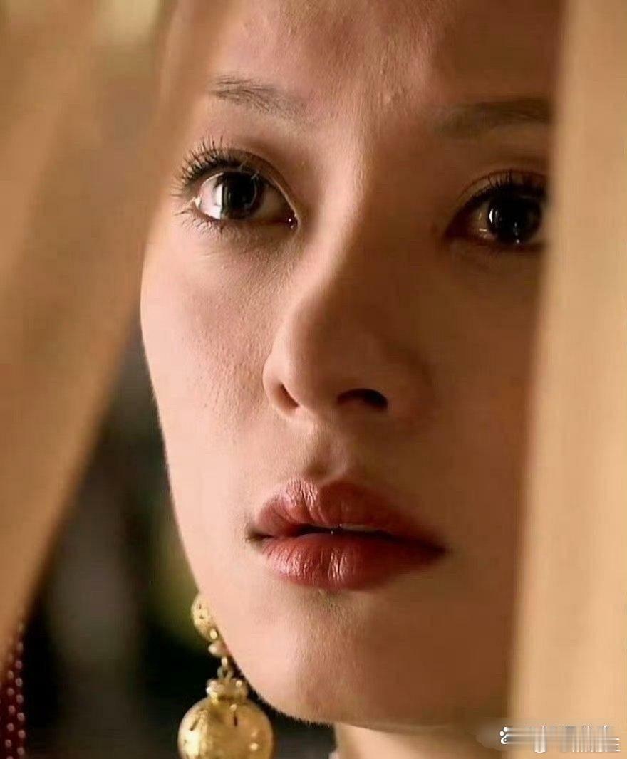 好清晰的毛孔，甄嬛传当年是真的没开任何磨皮特效…