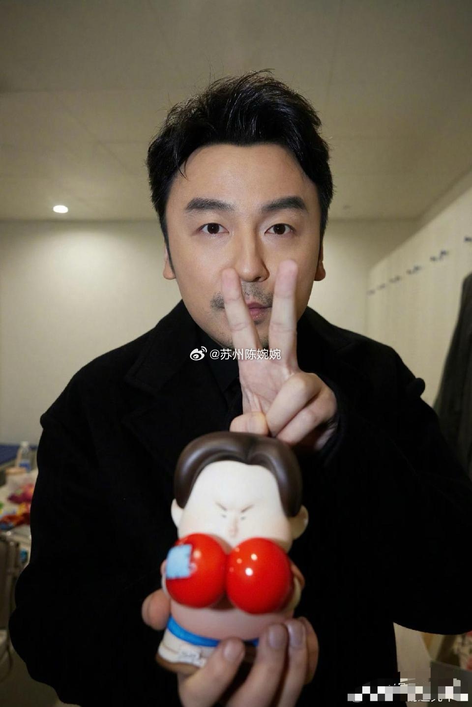 1.黄晓明跟新女友没有分手，曝光之后两人感情反倒越来越好，黄晓明还有官宣的打算，