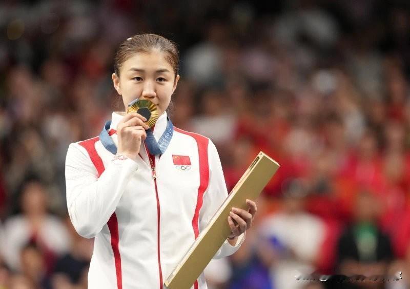 我突然理解陈梦了我觉得陈梦哪里都好她最大的问题就是！那就是她活得太明白了。