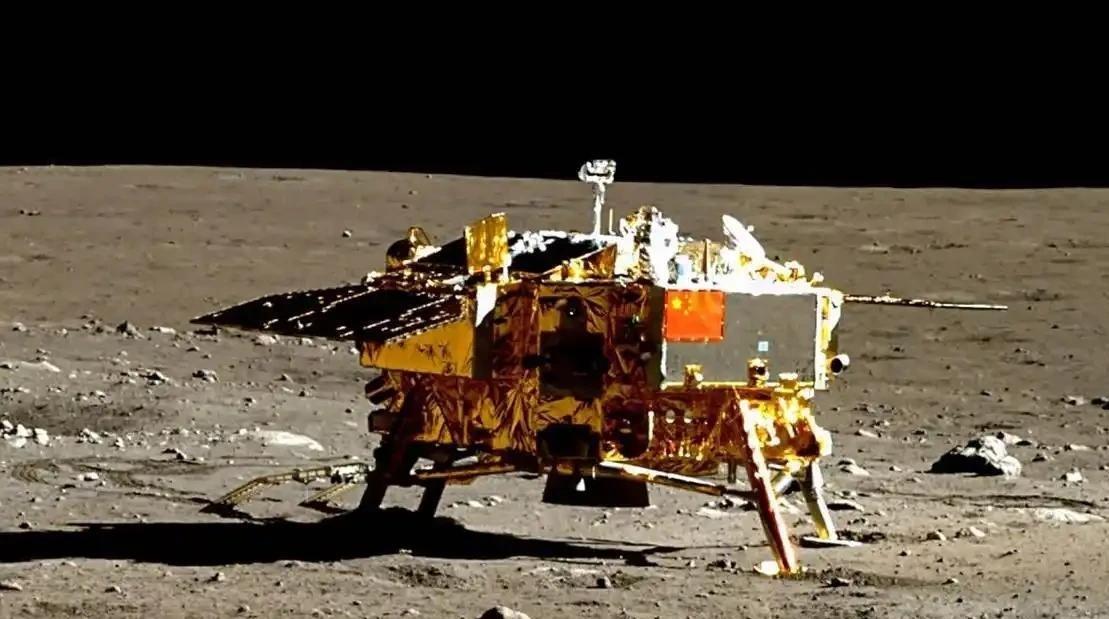 作为一个天天盯着航天新闻、看了几十年火箭发射的老航天迷，看到嫦娥六号把连美国苏联