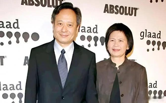 结婚10多年妻子意外发现，自己年入200万的丈夫，竟然是父母当年介绍，自己死活不