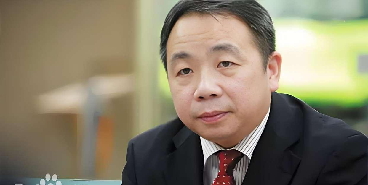 他可能真的是日本种，天生一副汉奸模样。9月8日，中国外交部发布关于对石平采取反制