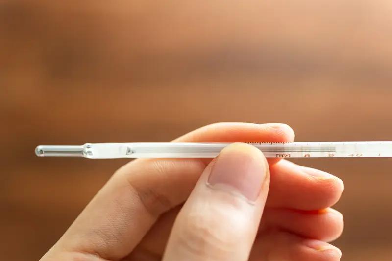 多家店铺水银体温计售空多家店铺水银体温计售空，这事儿最近挺火。国家药监局通知，