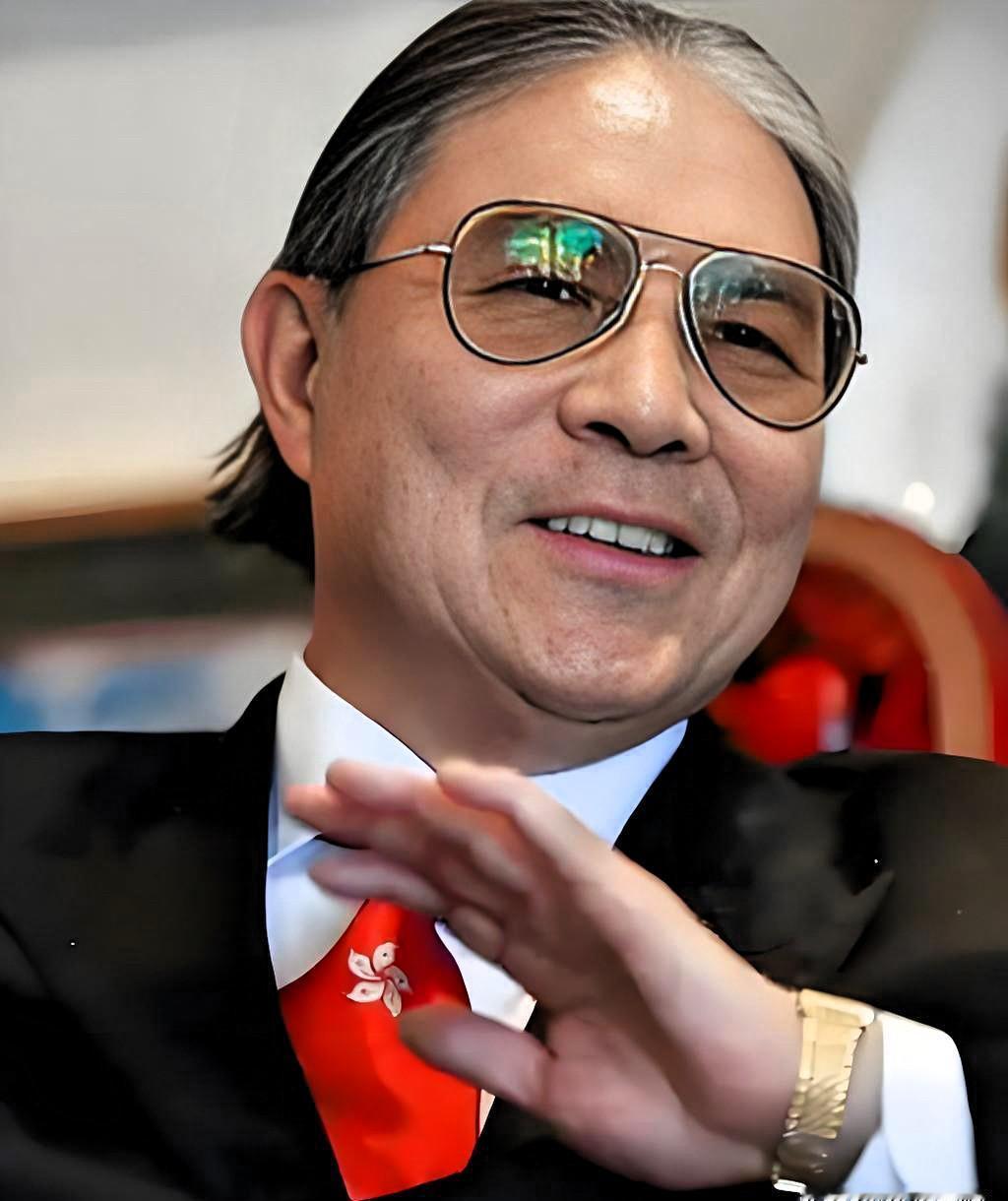 3000亿地皮，只传长房。这条写在霍家血脉里的铁律，才是真正的护城河。不是法