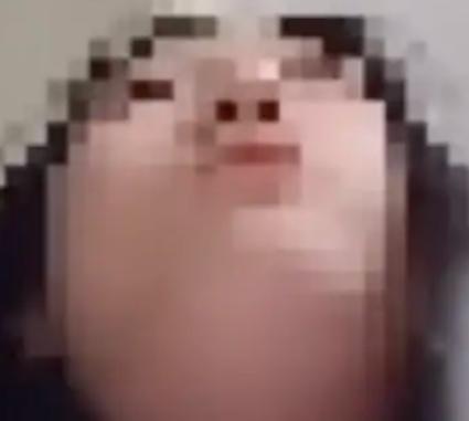 “女大避父”河南郑州，一女孩洗澡时，父亲进卫生间不敲门，导致女孩4次被看光，她愤