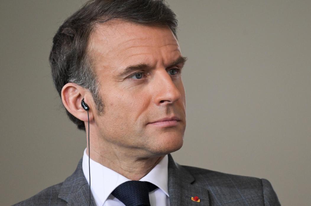 最近全球供应链圈最热闹的事，当属中荷安世半导体的争端，已经闹到欧洲车企快扛不住了