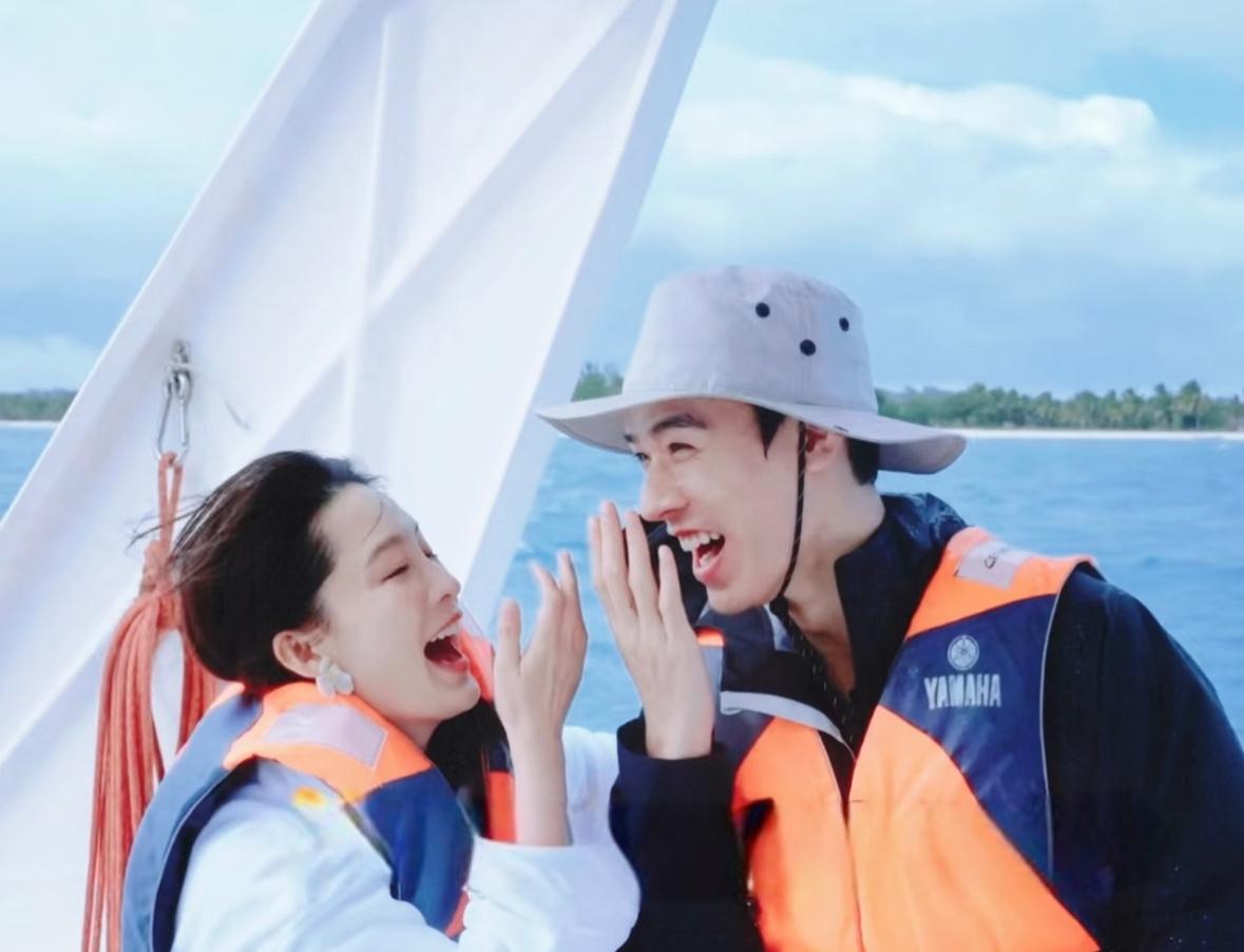 《花少7》里龚俊和李沁的互动模式，最近引起了不少观众的注意。龚俊在旅途中