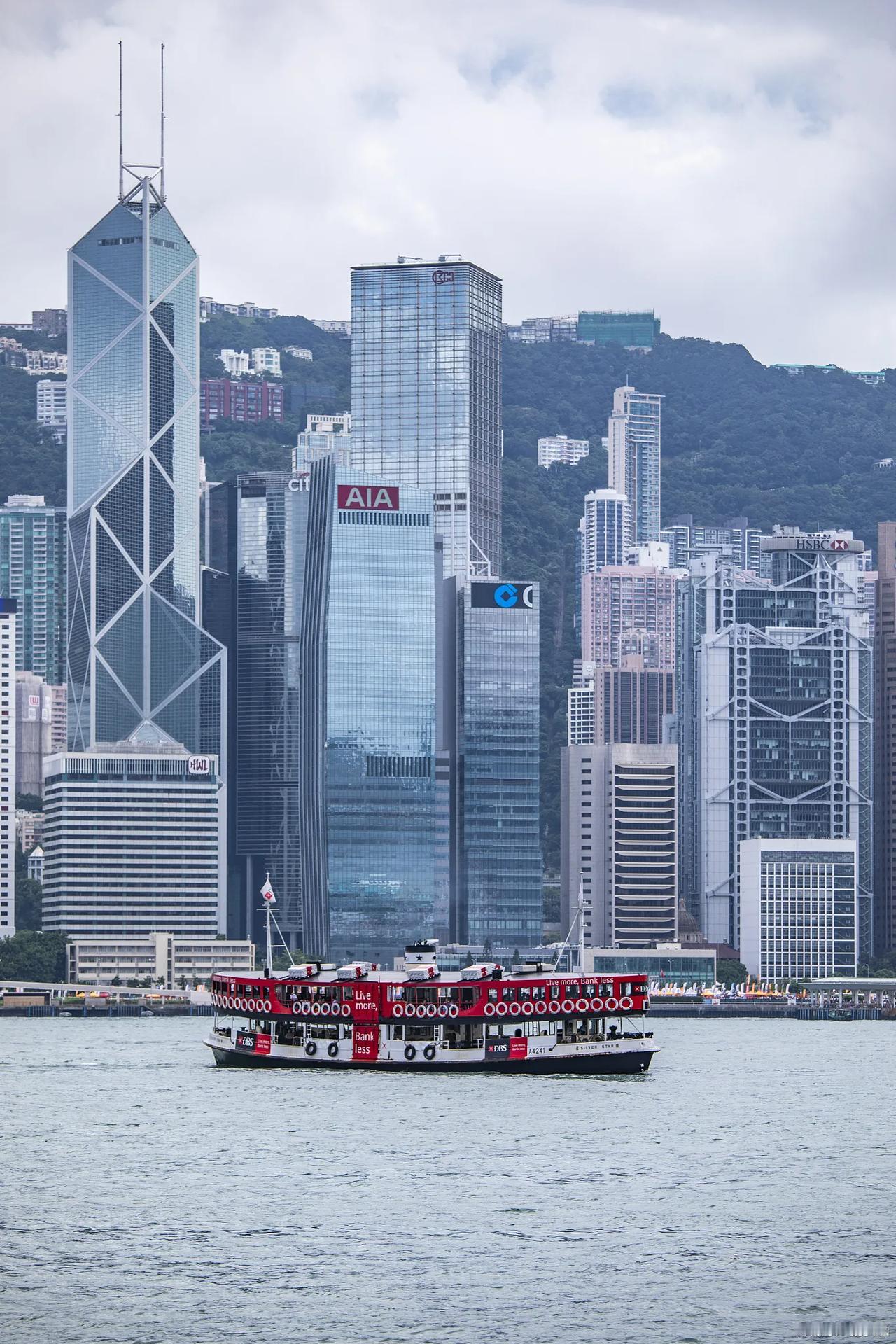 香港是中国的香港！不要吃里扒外！11月24日，有媒体报道，黑龙江鸡西市一对夫妻