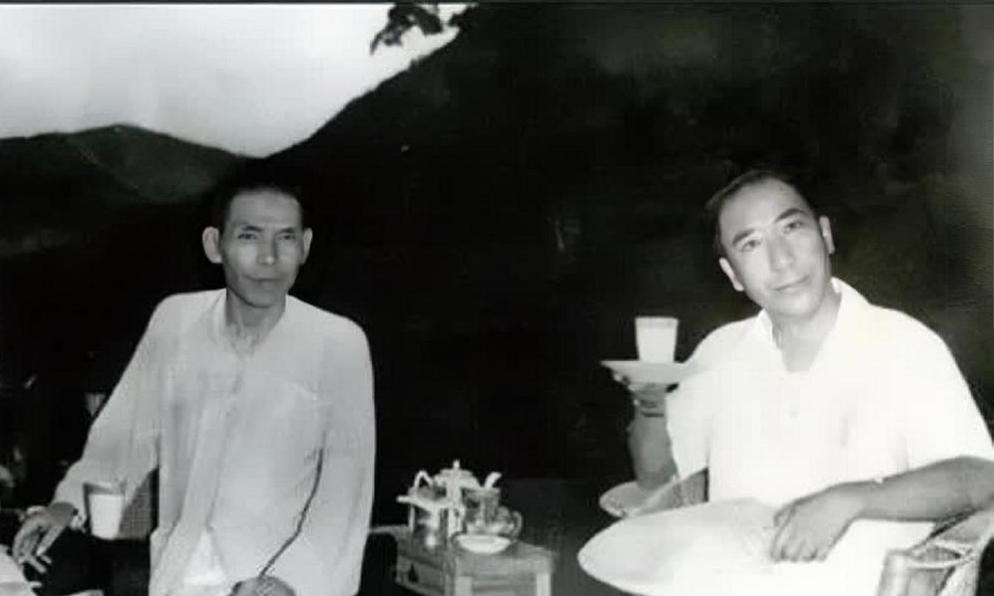 分享老历史照片戴春风落魄时，杜月笙接济过他，后两人结为兄弟。1946年3月17日