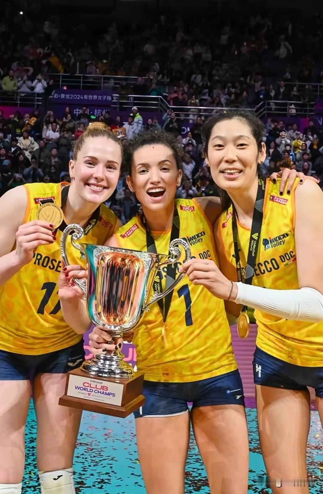 【冠军，提前锁定了！】朱婷，人生的第二十五冠基本锁定了，甚至还有二十六冠……等