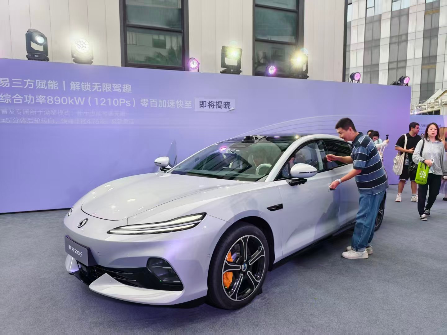腾势Z9S 来了，这次新车刷新量产纯电车续航纪录，CLTC最长续航来到...