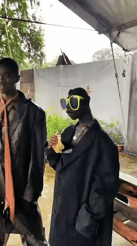 在LV高低是个区域总裁。