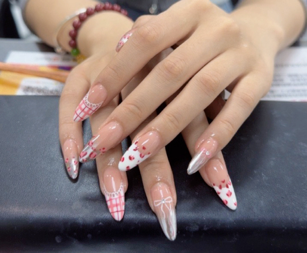 美滋滋新年美甲过年美甲｜粉色美甲｜中长甲