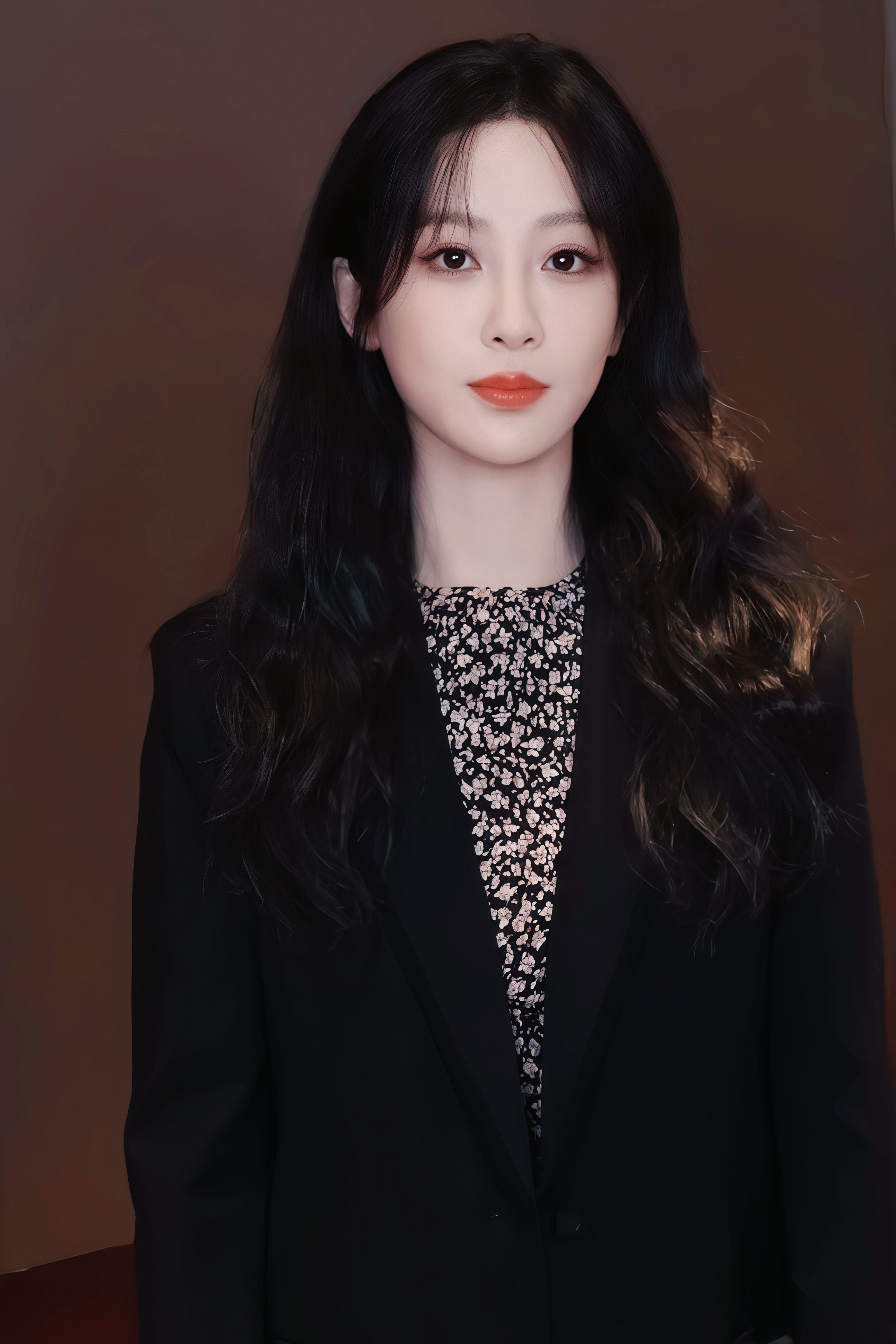 “漂亮的让我面红的可爱女人”​​​