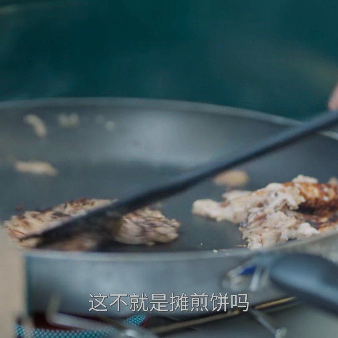 还是觉得很好笑说得好像他很会摊煎饼一样王一博什么都会就是不会做饭