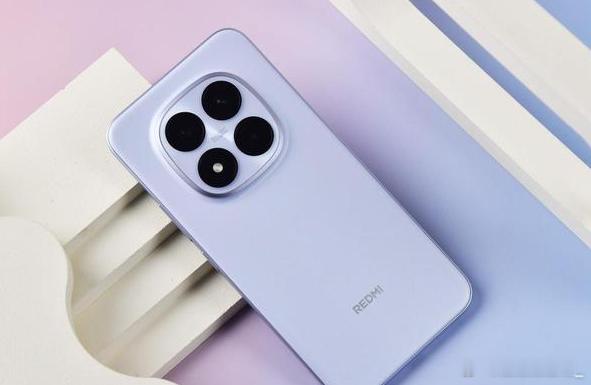 卢伟冰亲自预热REDMINote17系列本月登场，同时感叹手机行业遇十年最严