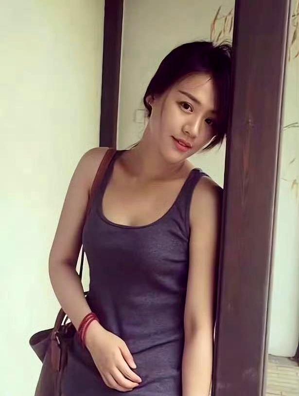 全网都在为马思纯分手狂欢，但这并非简单的吃瓜盛宴，而是一个女人剥骨抽筋后的自我重