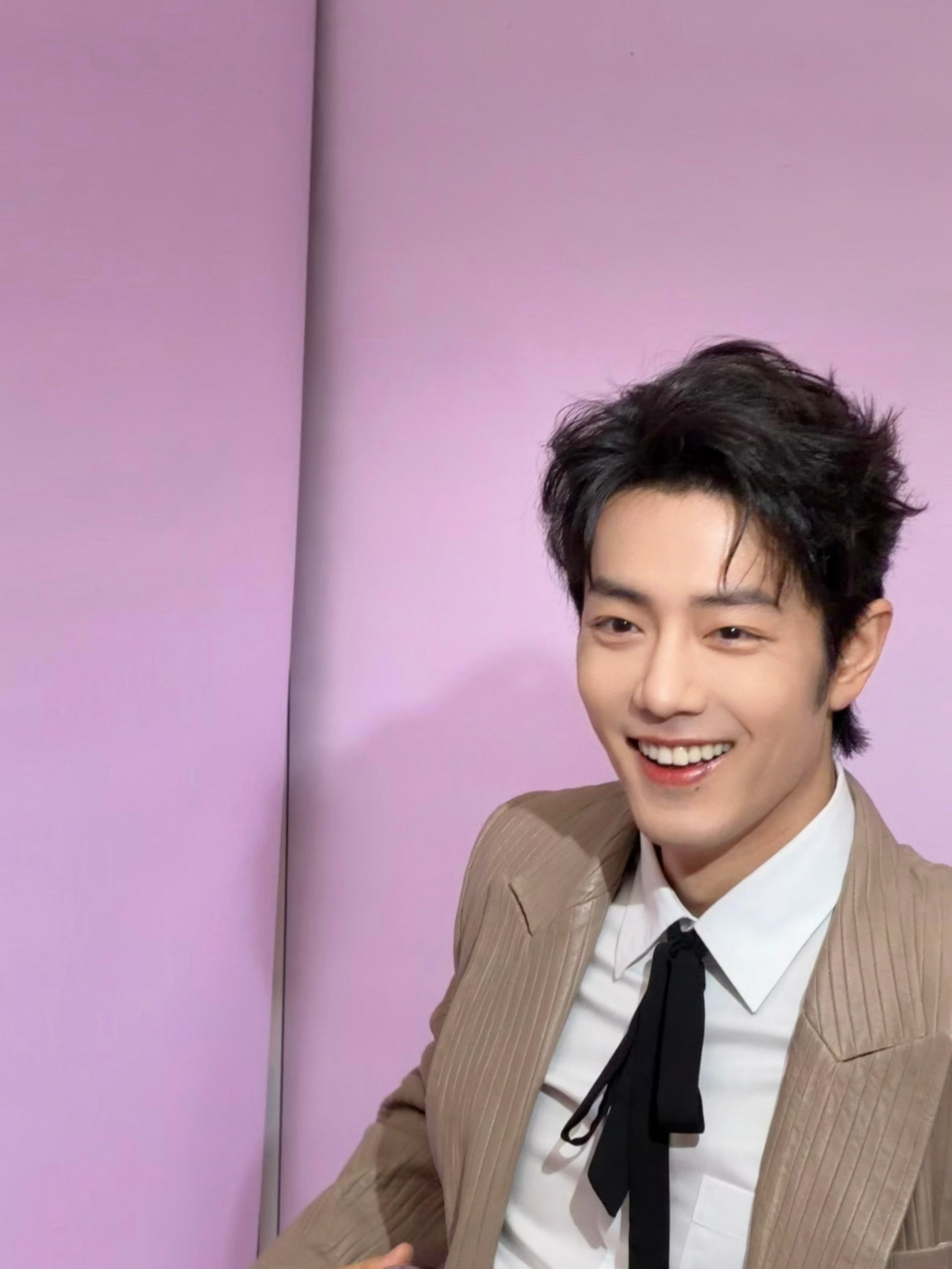 肖战你眨一下眼，就翻阅了我心里的春夏秋冬！