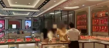 稳赚不赔的买卖？浙江杭州，因女子就要结婚，准婆婆为了讨儿媳妇欢心，拿出自己的50