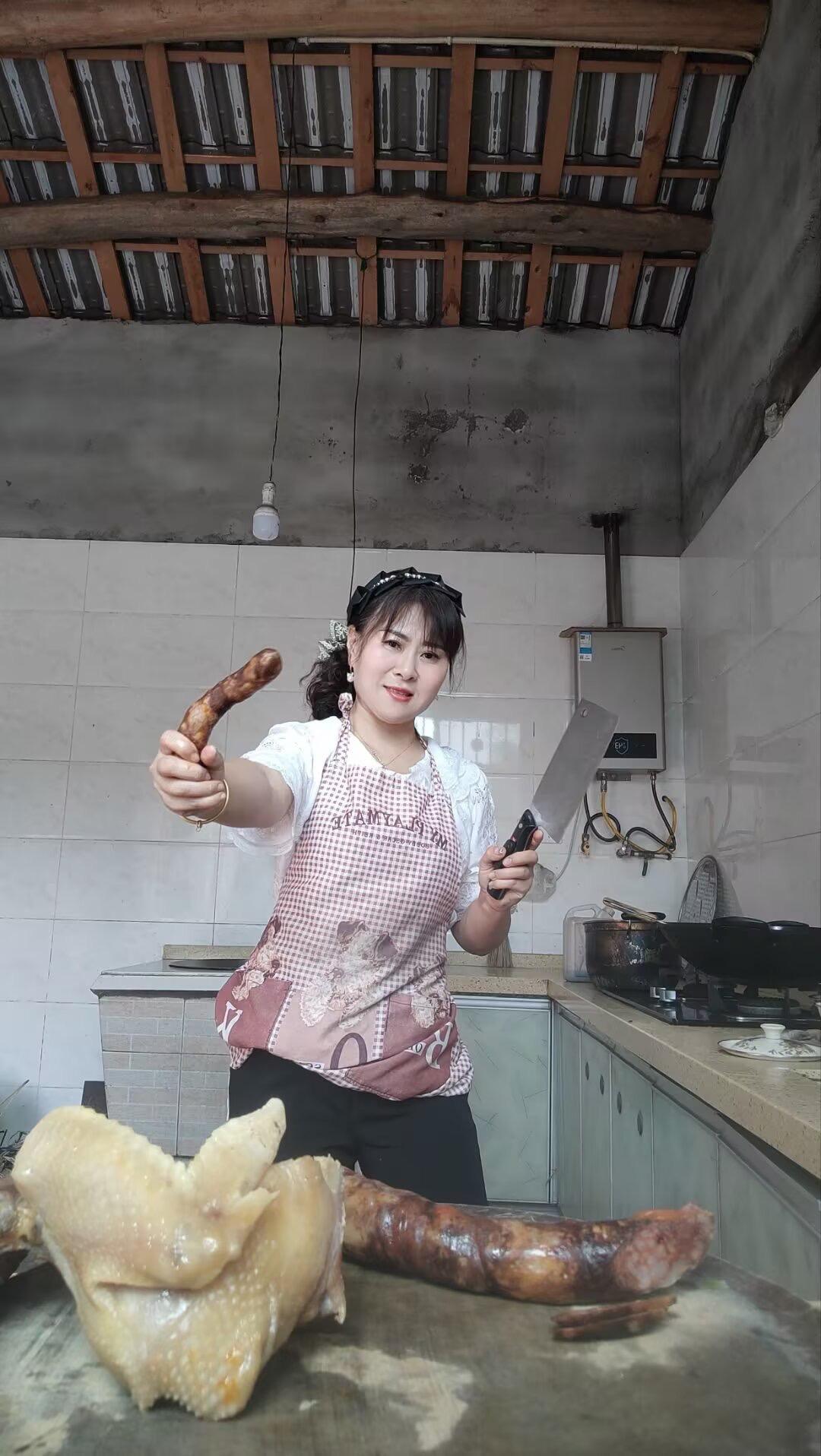 宝贝吃饭了