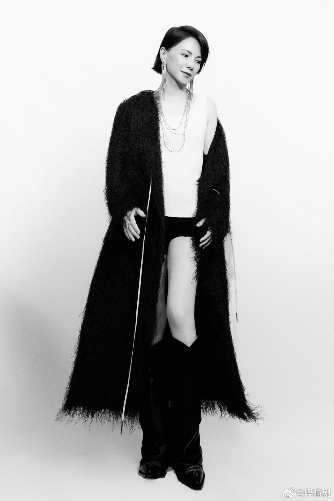 徐洁儿李心洁一组从偶像剧到悬疑片，没想到她俩能在一个综艺里同台。这波跨次元合作我