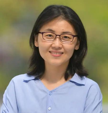 那些放弃海外顶尖学府教职选择回国的年轻科学家、天才学霸，是因为回来能拿更高待遇，
