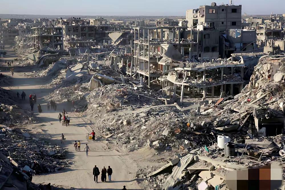 看到这张图，你第一时间第一感觉这是哪里？很多人会说这是加沙，这是一年前以色列打击