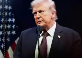 美国总统特朗普表示：在对华关税这件事情上，我承认美国做的太过分了，我明明下降了这