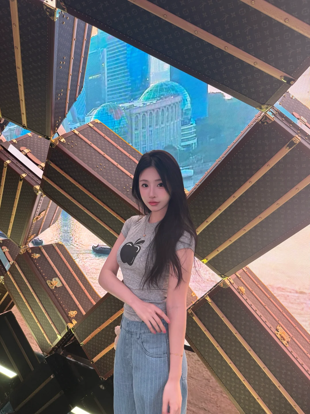 LV🚢看展