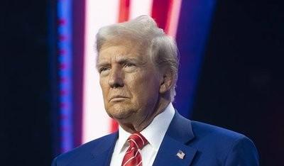 美军三艘驱逐舰出动，马杜罗做好战斗准备，普京这次要见死不救？特朗普特派4000美