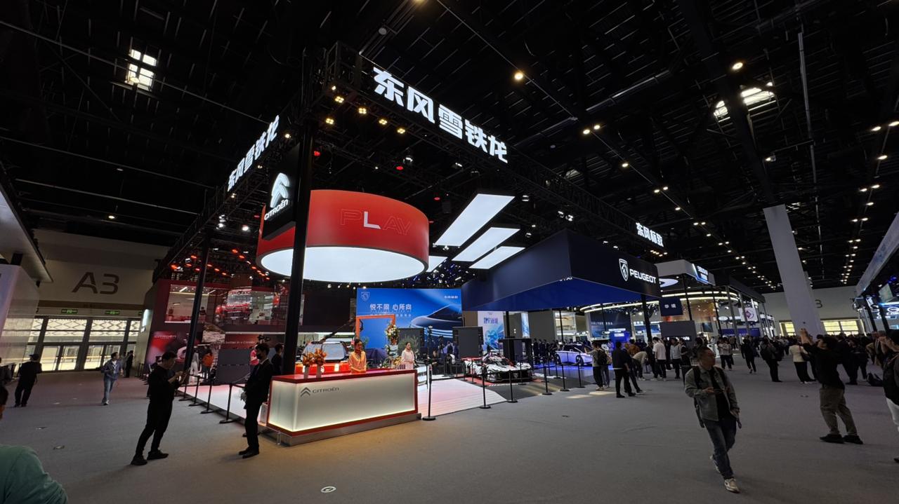 东风标致、东风雪铁龙展台复活？我再回看日历，确认今日是2026年差点被遗忘的