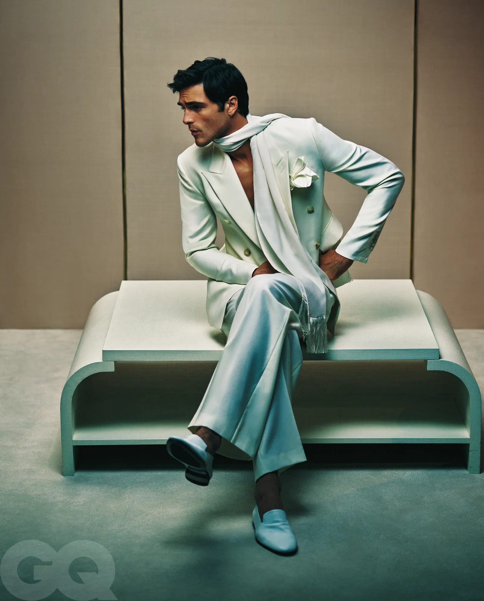 据说澳大利亚男星JacobElordi将成为新任007，你们说这小伙子适不适合