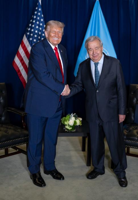 白宫消息：特朗普于9月23日会见联合国秘书长古特雷斯。特朗普对古特雷斯说：“我有